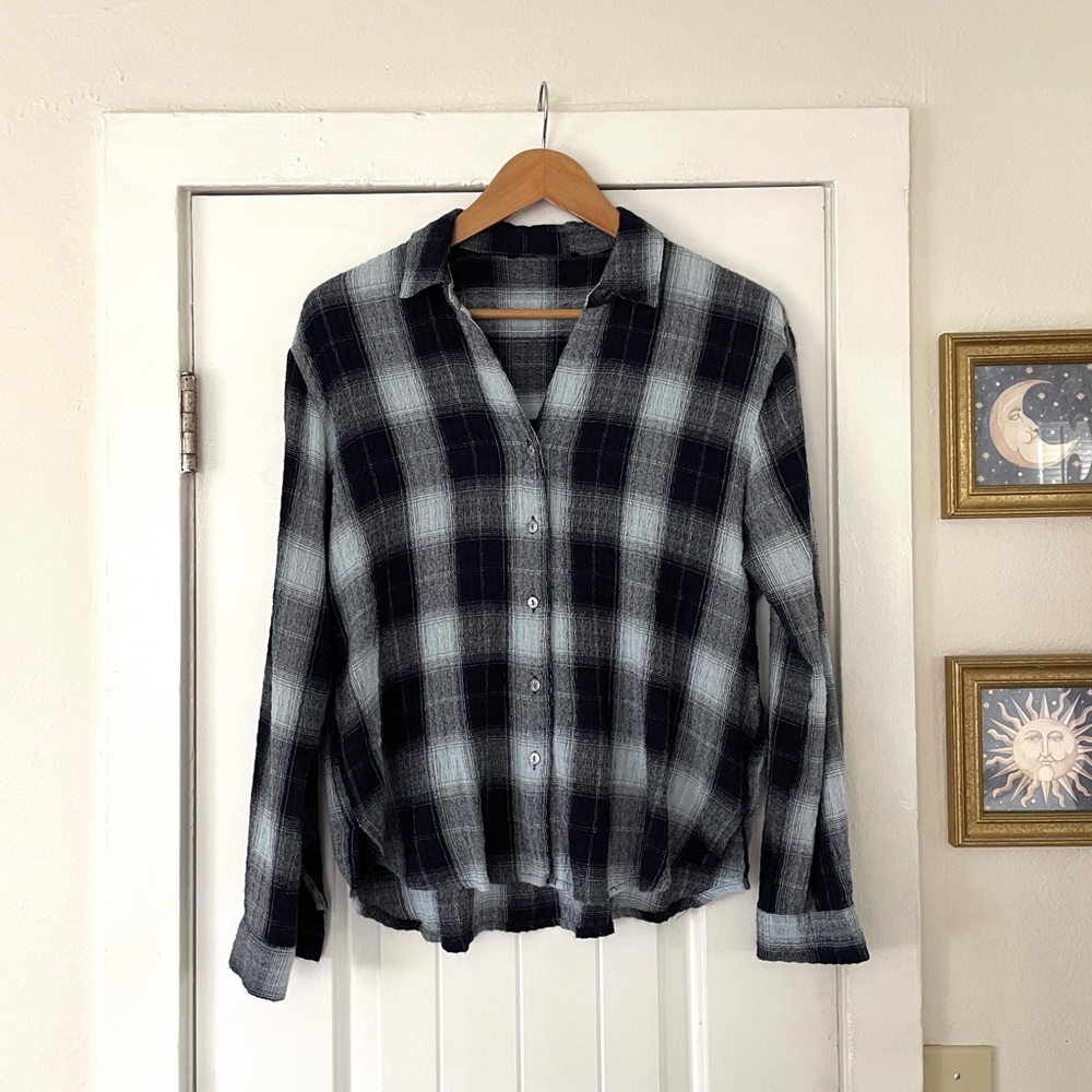 Size S* Plaid Button-Up Shirt Flannel